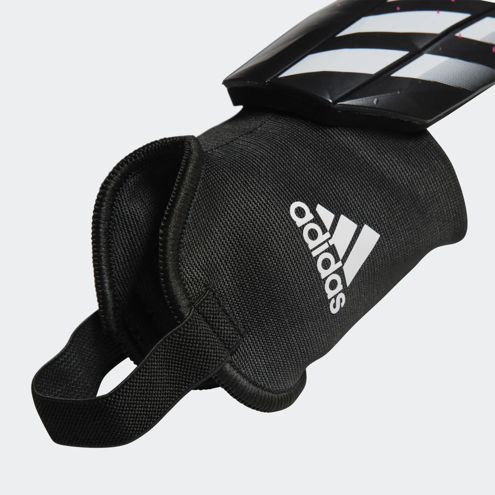 ADIDAS Men's Predator SG TRN Shin Guard HN5586