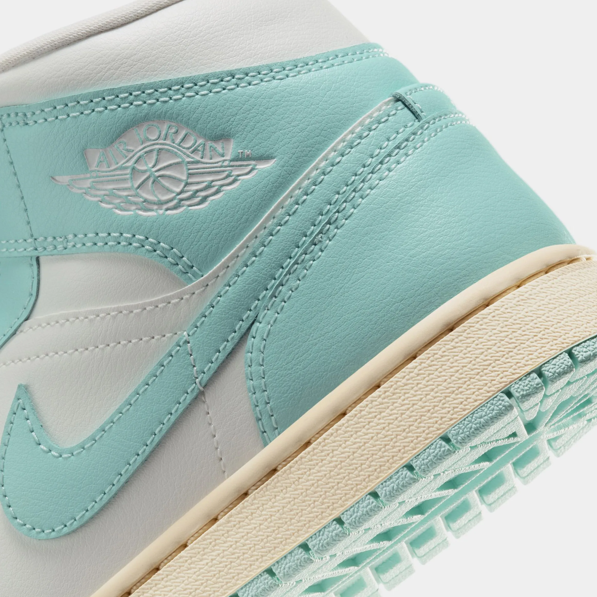 Air Jordan 1 Mid Light Dew Womens Basketball Shoes (Sail/Light Dew/Muslin)