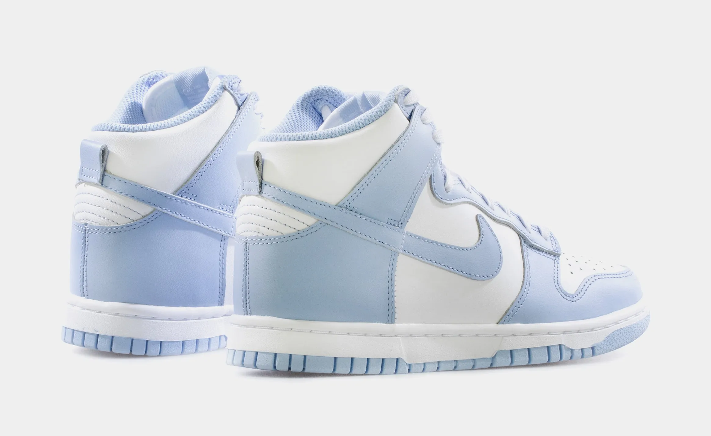 Dunk High Aluminum Womens Lifestyle Shoe (White/Blue)