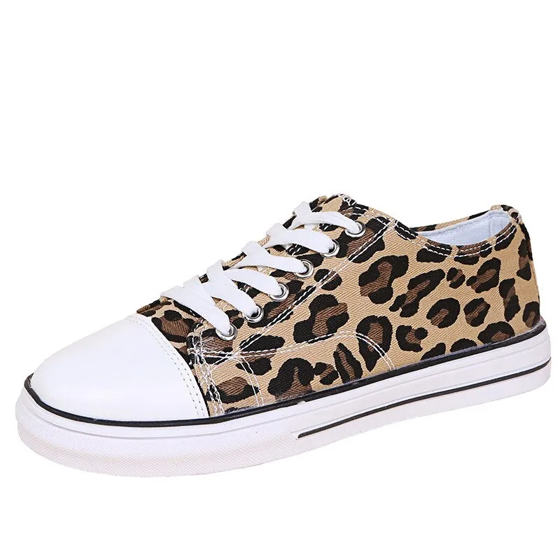 Women Lace-Up Leopard Print Canvas Shoes